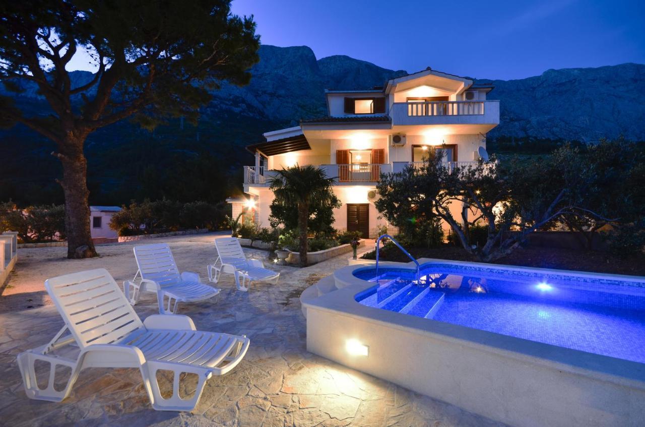 Family Friendly Apartments With A Swimming Pool Baska Voda, Makarska - 12442 Buitenkant foto