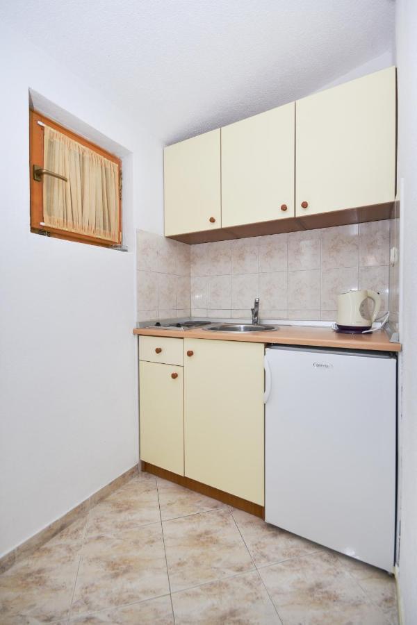 Family Friendly Apartments With A Swimming Pool Baska Voda, Makarska - 12442 Buitenkant foto