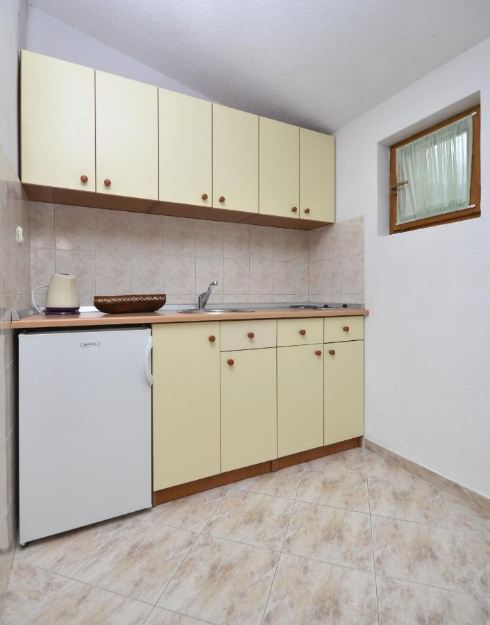 Family Friendly Apartments With A Swimming Pool Baska Voda, Makarska - 12442 Buitenkant foto
