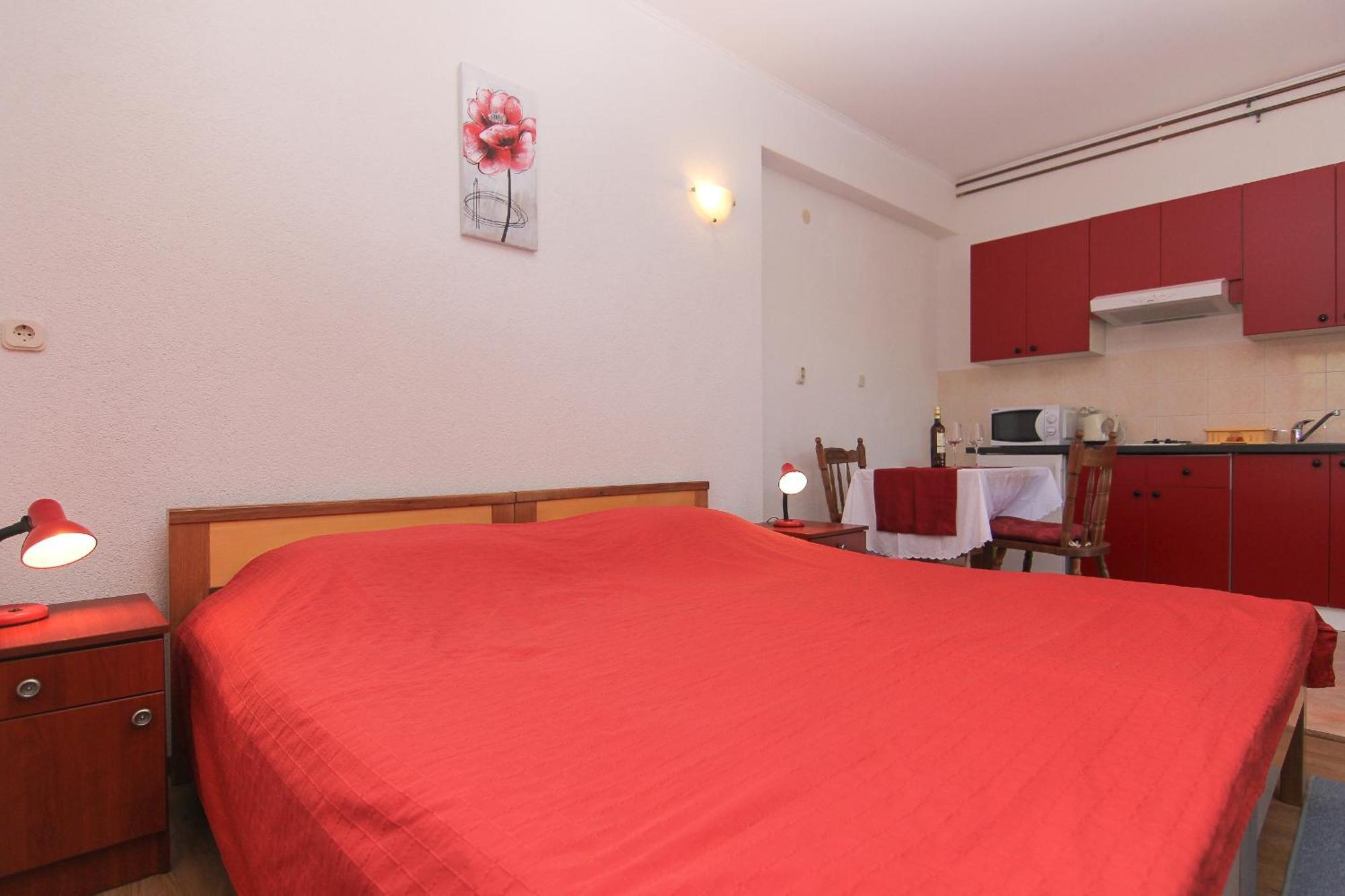 Family Friendly Apartments With A Swimming Pool Baska Voda, Makarska - 12442 Kamer foto